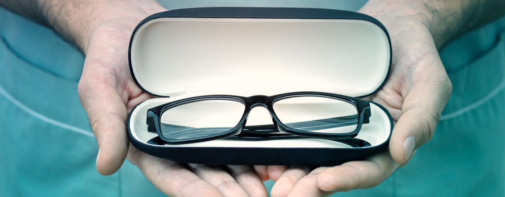 Cirurgia refrativa x Uso de óculos